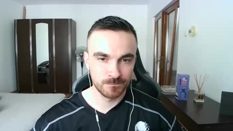 Victor online show from April 2026 12:05:02 PM