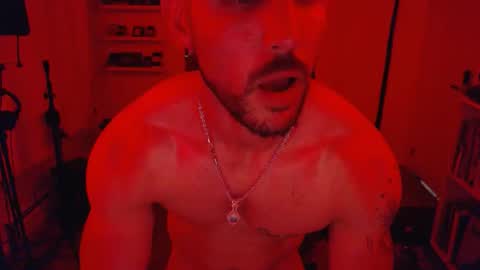 muchachote_ online show from May 2026 07:05:02 AM