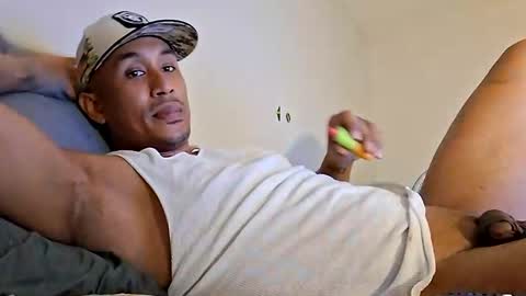 Snapshot of muddafuka910 chatting on October 2025 12:18:02 PM muddafuka910 online show from October 2025 12:18:02 PM