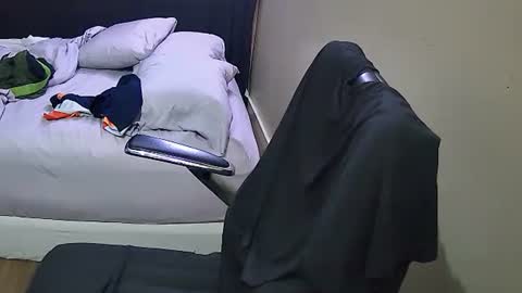 Muffdiver online show from February 2025 01:58:02 AM