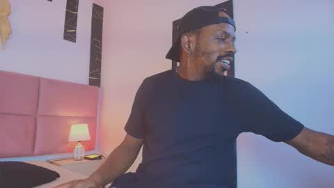 Muller Asher online show from November 2025 04:25:02 AM