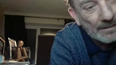 Snapshot of munch10 chatting on January 2025 08:10:02 PM munch10 online show from January 2025 08:10:02 PM