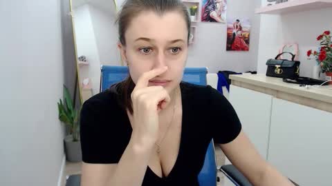 muriel_elvin online show from October 2025 08:15:02 AM