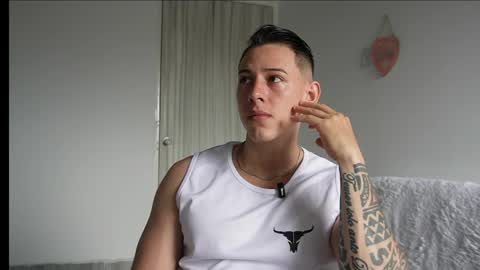 Snapshot of muscle_king_cum chatting on May 2026 01:08:02 PM muscle_king_cum online show from May 2026 01:08:02 PM