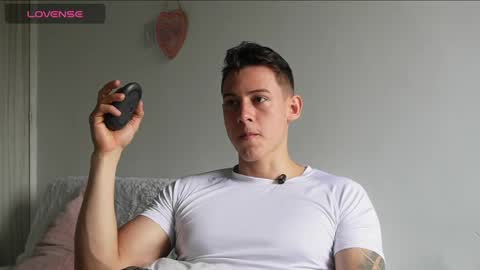 Snapshot of muscle_king_cum chatting on May 2026 03:08:02 PM muscle_king_cum online show from May 2026 03:08:02 PM