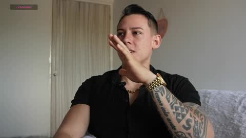 Snapshot of muscle_king_cum chatting on June 2026 01:24:02 PM muscle_king_cum online show from June 2026 01:24:02 PM