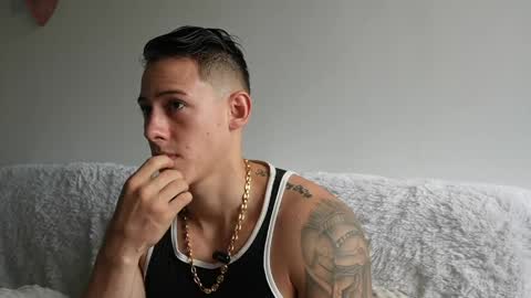 Snapshot of muscle_king_cum chatting on June 2026 02:23:01 PM muscle_king_cum online show from June 2026 02:23:01 PM