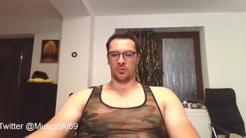 Snapshot of muscleaj69 chatting on September 2025 04:54:02 PM AJ online show from September 2025 04:54:02 PM