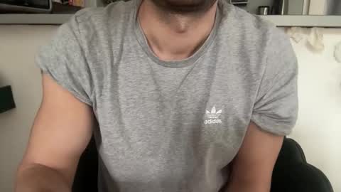 Snapshot of musclehair3 chatting on February 2026 09:06:02 AM musclehair3 online show from February 2026 09:06:02 AM