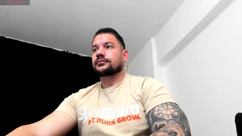 MuscleMonster31 online show from November 2025 03:41:01 AM