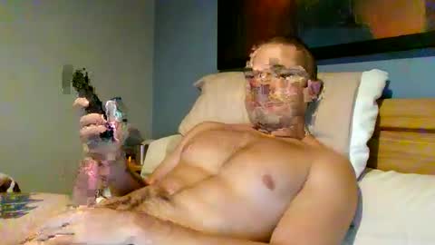 muscleshow00 online show from December 2025 07:37:01 AM