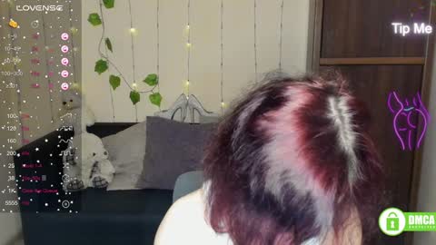 Snapshot of muse_kitty_jenia chatting on February 2025 06:48:01 PM Jenya online show from February 2025 06:48:01 PM