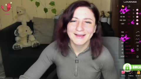 Snapshot of muse_kitty_jenia chatting on February 2025 04:52:02 AM Jenya online show from February 2025 04:52:02 AM