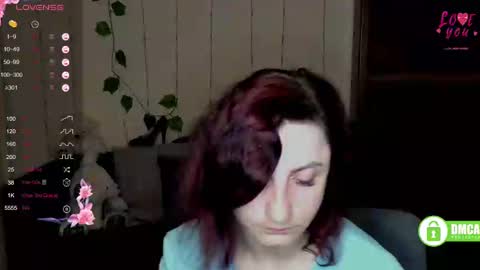 Snapshot of muse_kitty_jenia chatting on March 2025 09:43:02 PM Jenya online show from March 2025 09:43:02 PM