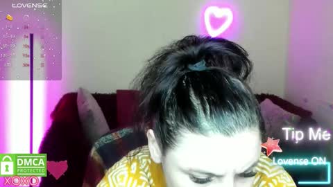 Jenya online show from November 2025 06:28:01 PM