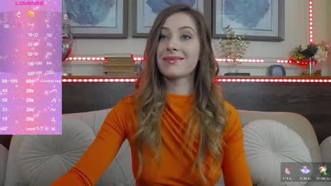 Luna  online show from November 2025 07:25:01 PM