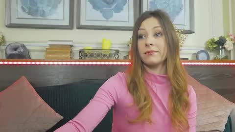 Luna  online show from January 2026 08:40:02 PM