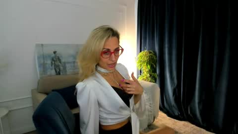 Diana online show from April 2026 12:29:02 PM