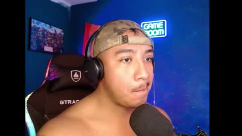 mushrooncat online show from October 2025 03:23:02 PM