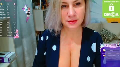 Snapshot of music_fairy chatting on December 2024 09:17:02 AM Lana online show from December 2024 09:17:02 AM