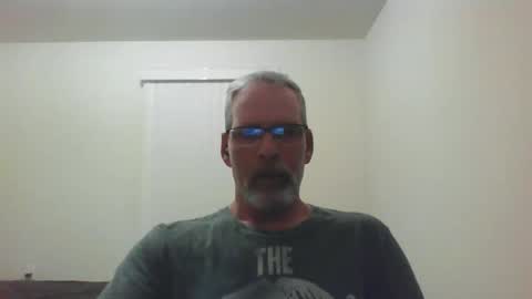 Snapshot of mustang_daddy chatting on November 2025 12:32:01 AM 307MountainMan online show from November 2025 12:32:01 AM