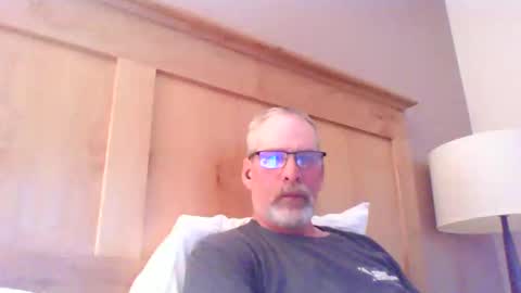 Snapshot of mustang_daddy chatting on March 2026 01:54:02 AM 307MountainMan online show from March 2026 01:54:02 AM