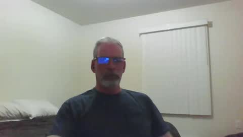 Snapshot of mustang_daddy chatting on April 2026 01:07:01 AM 307MountainMan online show from April 2026 01:07:01 AM