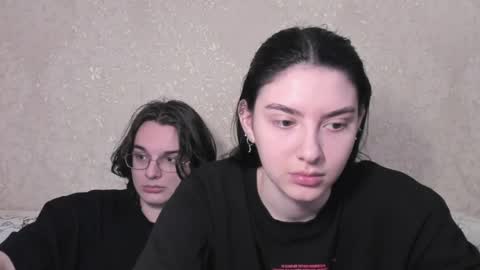 Snapshot of muuur_love chatting on April 2026 11:37:01 AM cute couple online show from April 2026 11:37:01 AM