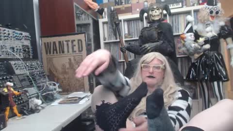 Muziknerd online show from January 2025 12:54:02 AM