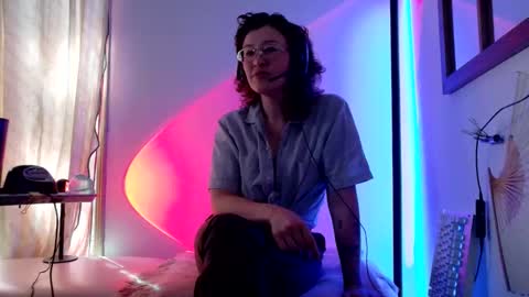 Snapshot of mx_anouk_divine chatting on April 2026 09:23:01 PM Mx. Anouk Divine online show from April 2026 09:23:01 PM