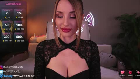 Snapshot of my__sweet__alice chatting on December 2024 07:11:02 PM mysweetalice online show from December 2024 07:11:02 PM