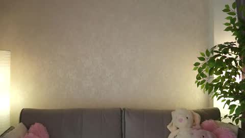 Polly online show from March 2026 01:25:01 PM