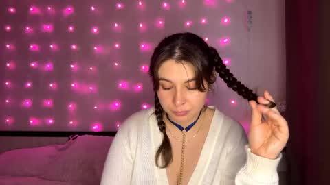 Snapshot of my_margaret_ chatting on April 2026 04:18:01 PM Margaret online show from April 2026 04:18:01 PM