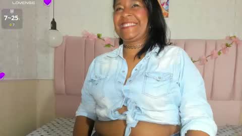 mya_blaze online show from October 2025 12:52:02 PM