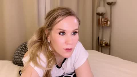 Mya-be Yours P online show from December 2024 01:13:01 AM