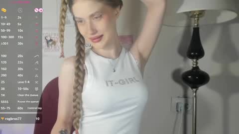 chloe online show from May 2026 08:46:01 PM