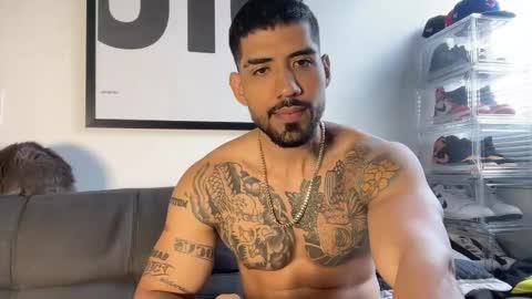 Myke esthetic online show from October 2025 05:47:01 PM