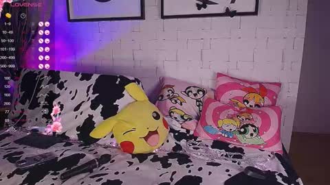 mynameisnikki_ online show from September 2025 05:40:01 AM