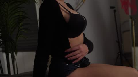 mypassion_ online show from March 2026 03:40:01 PM