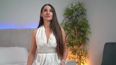 Miryam online show from January 2025 05:42:02 PM