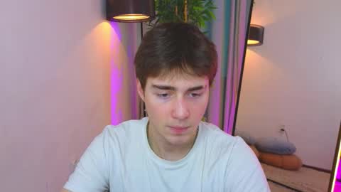 Snapshot of myshkek chatting on March 2026 01:50:02 PM Mickey online show from March 2026 01:50:02 PM