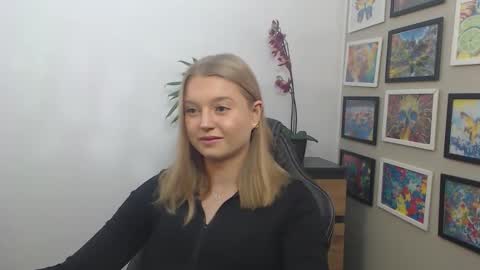 Erica online show from November 2025 08:26:01 AM