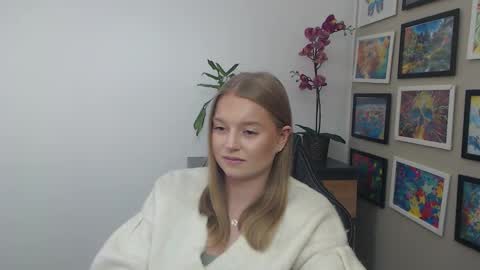 Erica online show from February 2026 01:21:02 PM