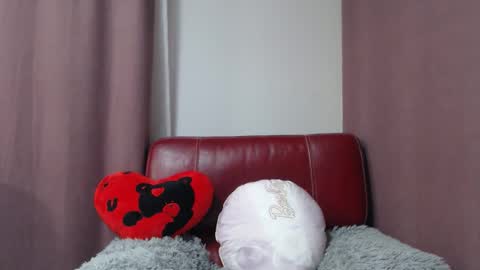 Snapshot of mysterygirl2023 chatting on November 2025 04:53:01 PM Mystery Girl online show from November 2025 04:53:01 PM