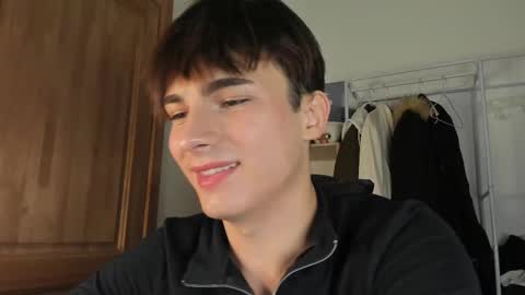 Snapshot of mystic_evan chatting on October 2025 09:59:02 PM Evan Brown online show from October 2025 09:59:02 PM