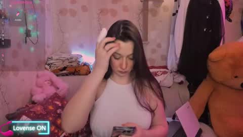 Snapshot of mystic_lilly chatting on February 2026 08:15:01 PM Lilly magic lilly online show from February 2026 08:15:01 PM