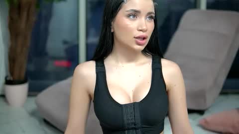 mysticlayla online show from March 2026 04:19:01 AM