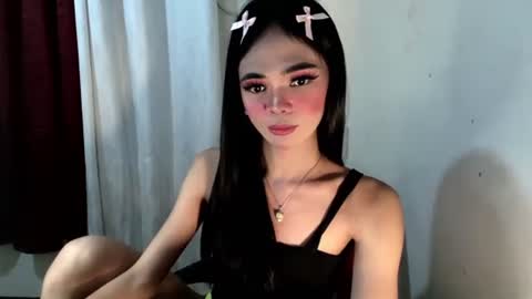 Krestine online show from October 2025 02:47:01 PM