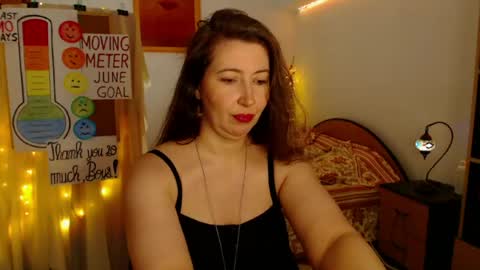 Snapshot of mystydew chatting on June 2026 11:25:01 AM MystyDew online show from June 2026 11:25:01 AM