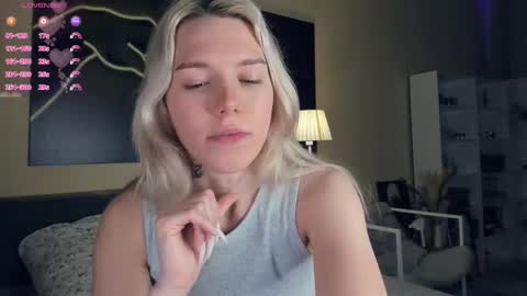 Snapshot of myviolet_rush chatting on December 2025 07:53:02 PM Olivia or just olive online show from December 2025 07:53:02 PM